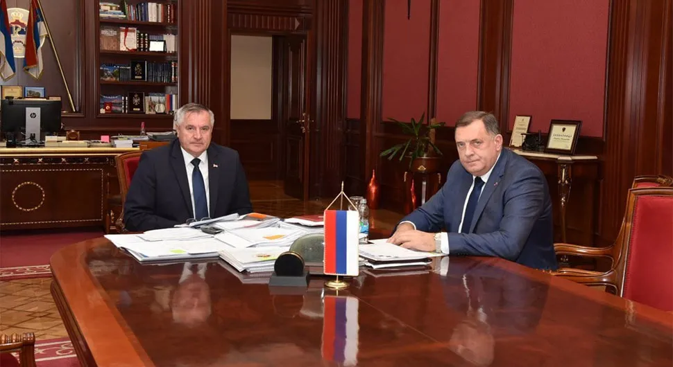 viskovic dodik.webp